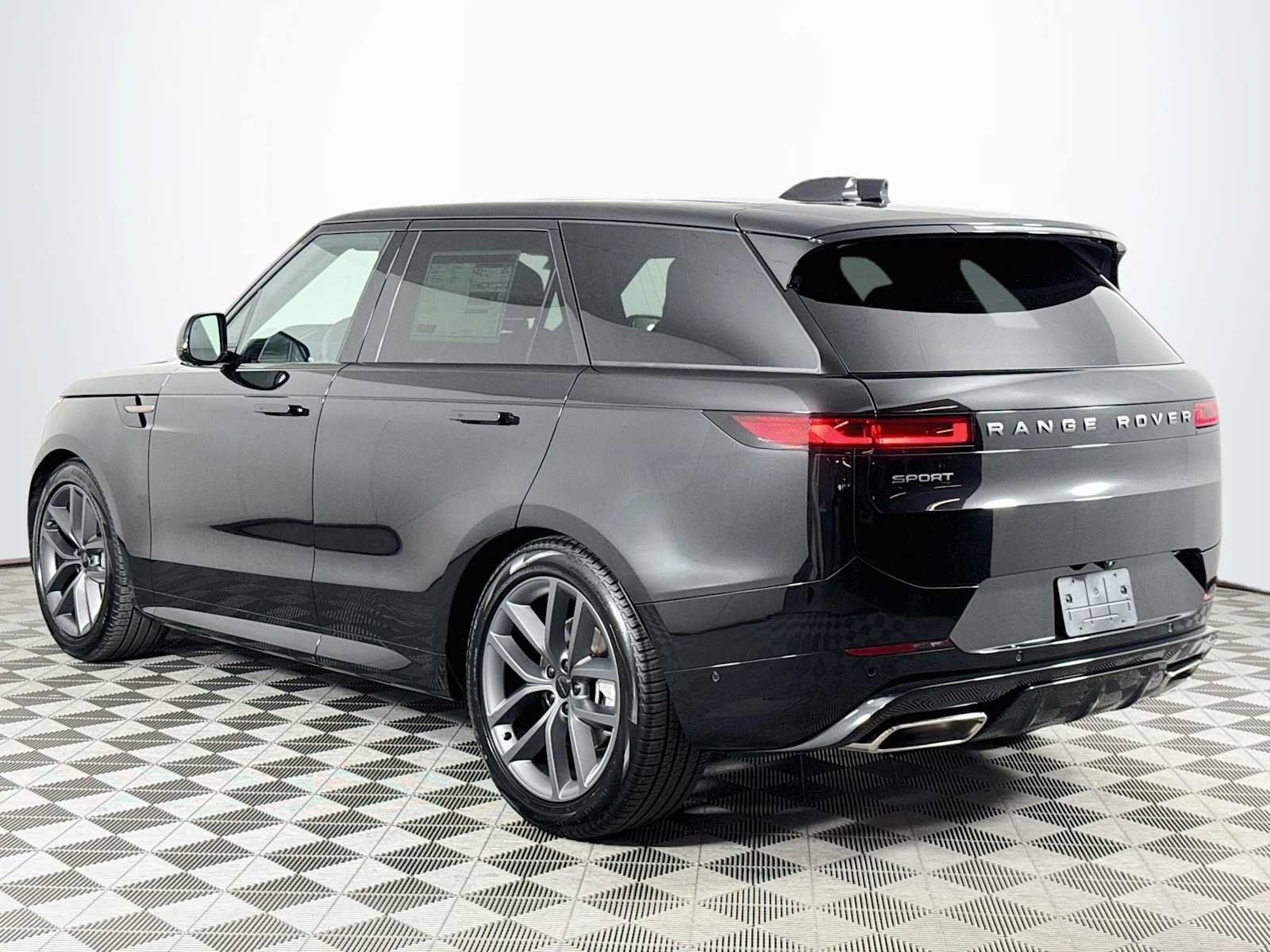 New 2026 Land Rover Range Rover Sport Dynamic SE AWD/4WD image 7