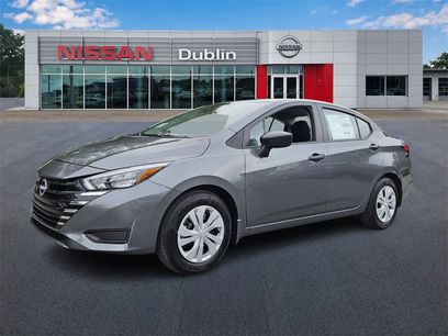 New 2025 Nissan Versa S w/ Trunk Package