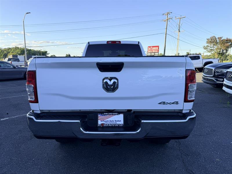 Used 2022 RAM 2500 Tradesman w/ Chrome Appearance Group AWD/4WD image 6