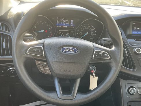 Used 2016 Ford Focus SE image 20