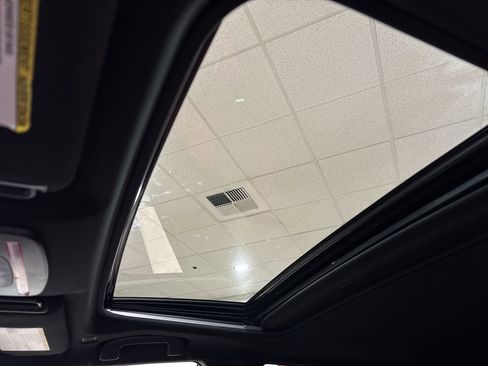 Used 2025 Toyota Camry LE image 23