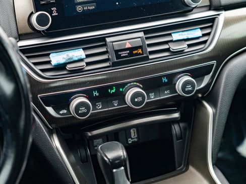 Used 2020 Honda Accord Sport image 25