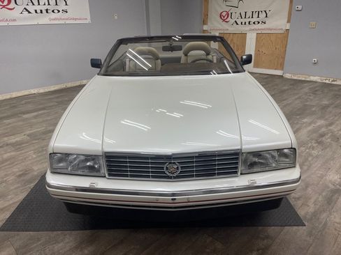 Used 1992 Cadillac Allante FWD image 3