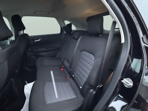 Certified 2024 Ford Edge SE w/ Black Appearance Package AWD/4WD image 26