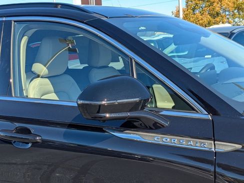 New 2026 Lincoln Corsair Premiere FWD image 12