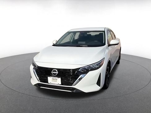 Used 2025 Nissan Sentra SV FWD image 5