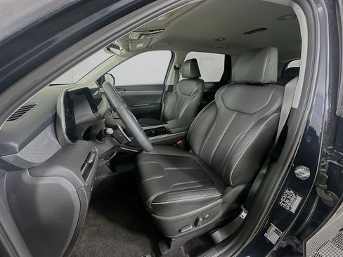 Used 2025 Hyundai Palisade SEL FWD image 21