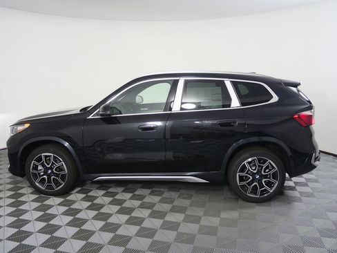 Used 2025 BMW X1 xDrive28i image 6