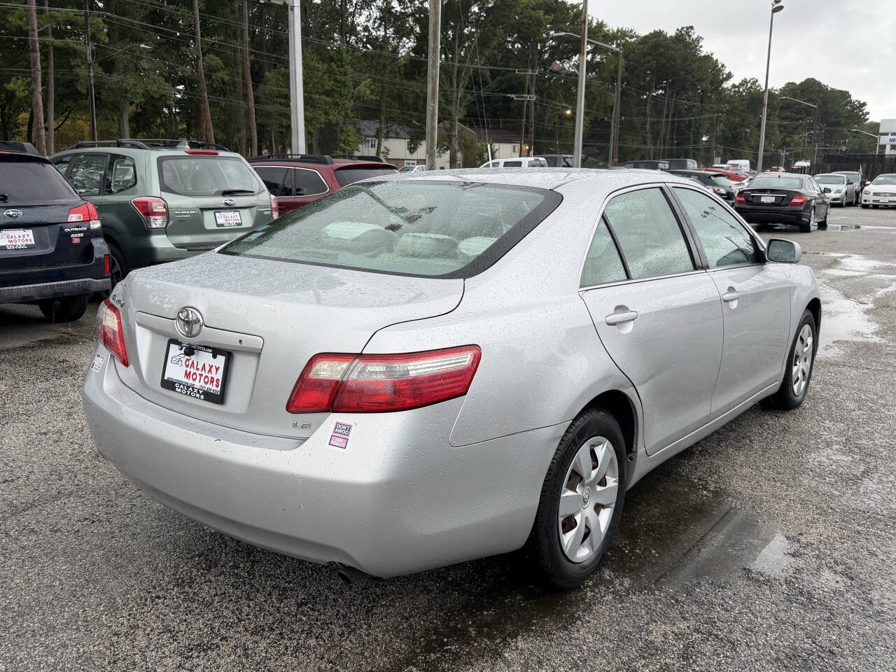 Used 2009 Toyota Camry LE FWD image 5