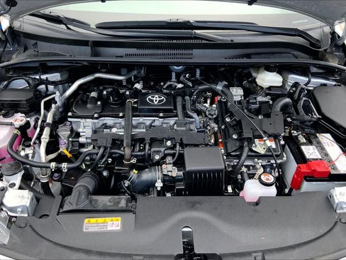 Used 2025 Toyota Corolla LE FWD image 31