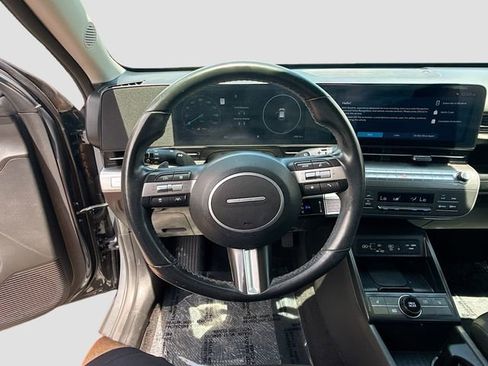 Certified 2024 Hyundai Kona SEL w/ Convenience Package FWD image 11