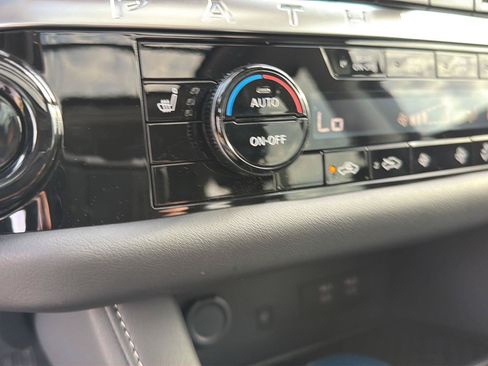 New 2026 Nissan Pathfinder SL w/ SL Premium Package FWD image 27