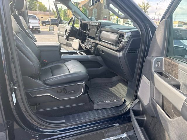 Used 2024 Ford F350 Lariat AWD/4WD image 16