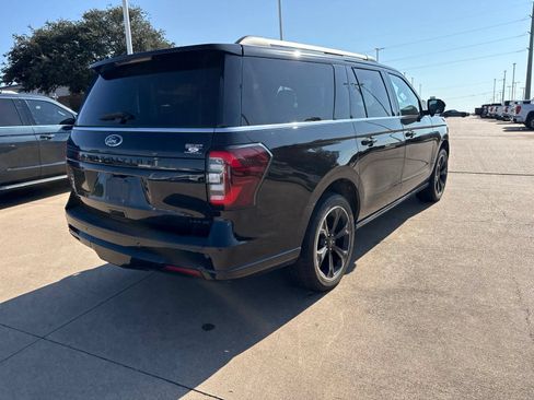 Used 2023 Ford Expedition Max Limited AWD/4WD image 7