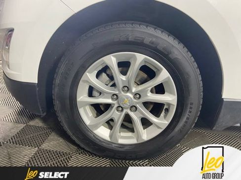 Used 2018 Chevrolet Equinox LT FWD image 24