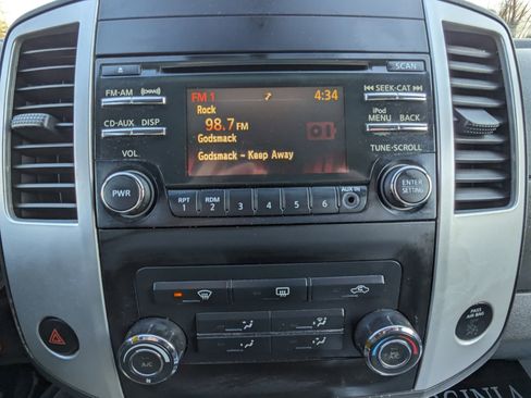 Used 2014 Nissan Xterra S w/ Value Package image 4