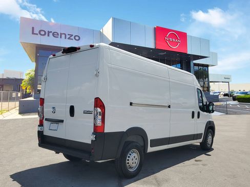 Used 2026 RAM ProMaster 2500 w/ Convenience Group FWD image 5