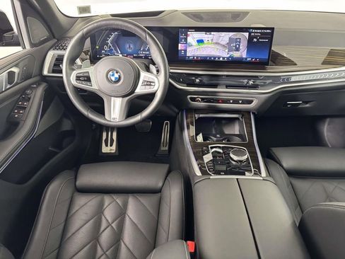 Used 2024 BMW X5 xDrive40i w/ M Sport Package AWD/4WD image 5