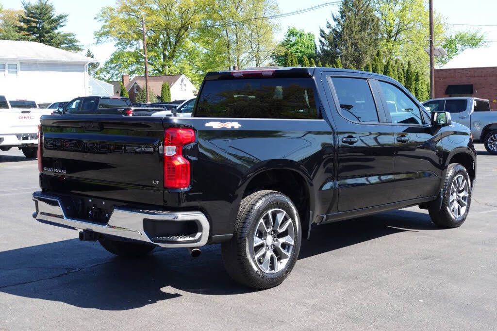 Used 2023 Chevrolet Silverado 1500 LT AWD/4WD image 4