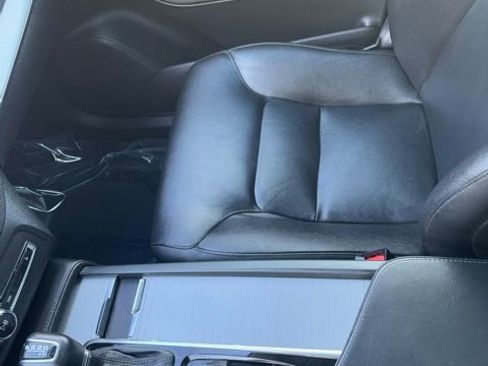 Used 2021 Volvo XC90 T5 Momentum w/ Protection Package image 21