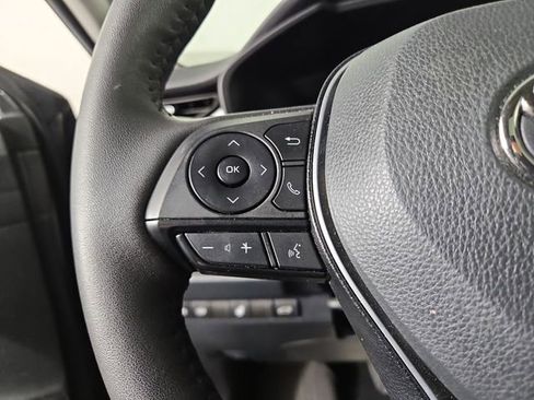 Used 2023 Toyota RAV4 XLE Premium image 22