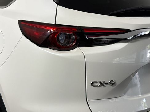 Used 2021 MAZDA CX-9 Touring w/ Touring Premium Package FWD image 36