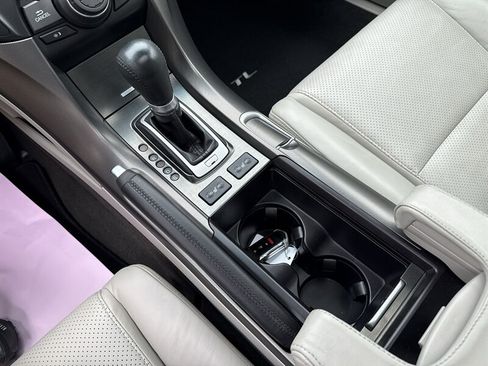 Used 2014 Acura TL w/ Technology Package FWD image 30