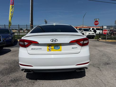 Used 2016 Hyundai Sonata Sport w/ Option Group 1V FWD image 5