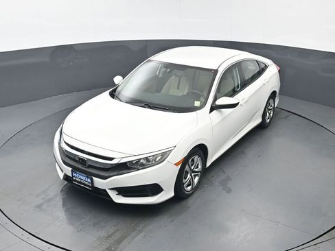Used 2018 Honda Civic LX image 29