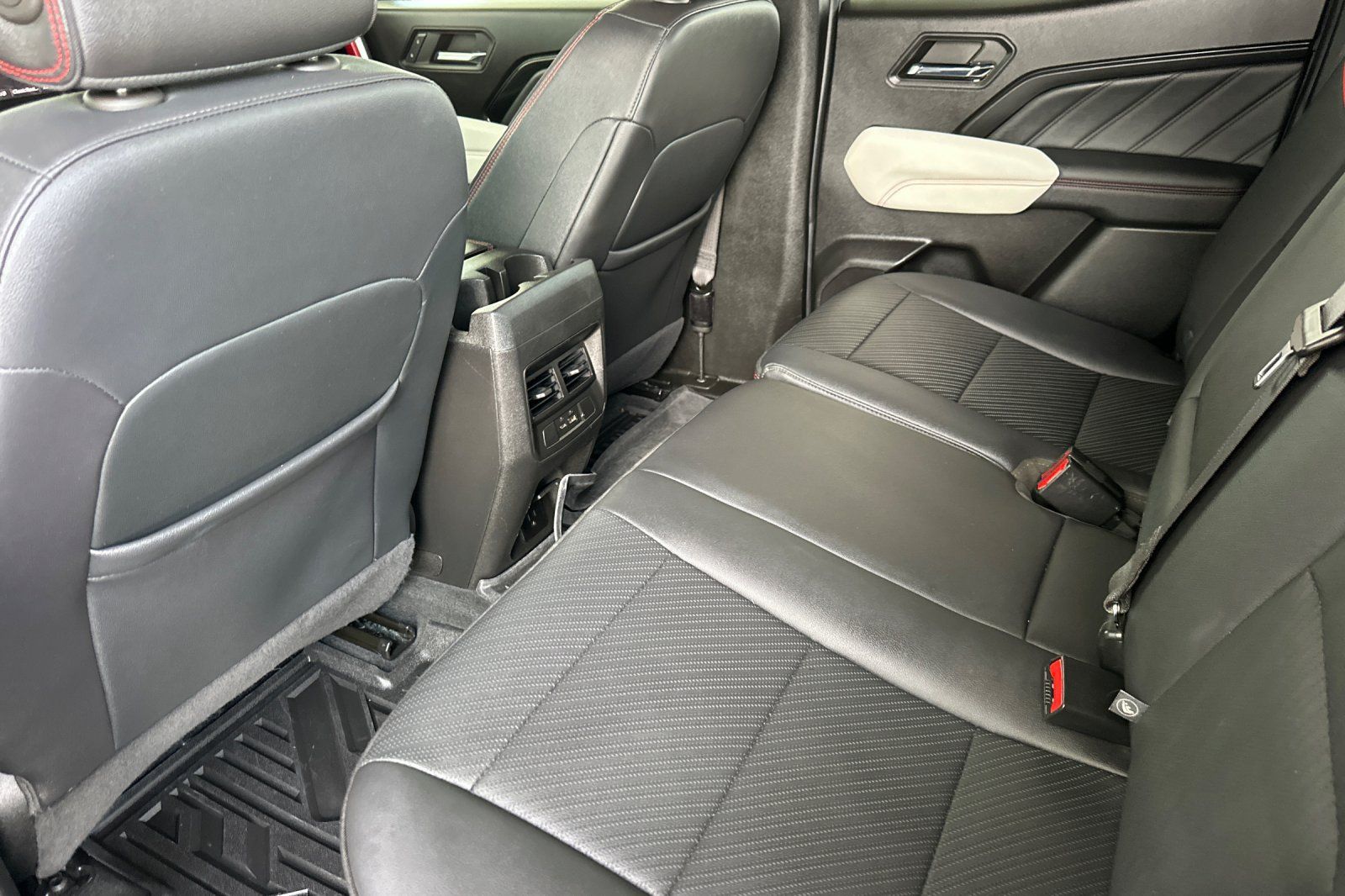 Certified 2024 GMC Canyon AT4X AWD/4WD image 14
