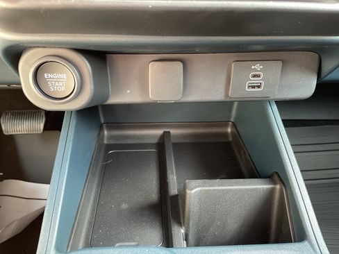 New 2025 Ford Maverick XLT w/ XLT Luxury Package image 19