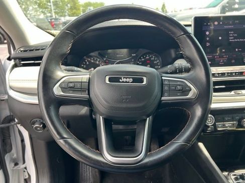 Used 2022 Jeep Compass Limited w/ Sun and Sound Group AWD/4WD image 13