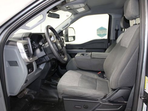Used 2024 Ford F250 XLT image 26