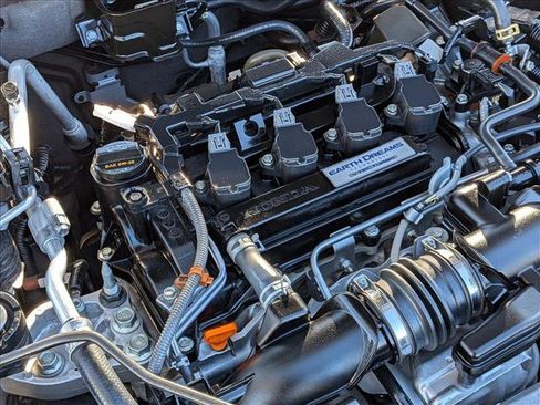 Used 2018 Honda Accord Touring image 24