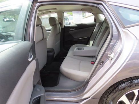 Used 2016 Honda Civic EX image 12