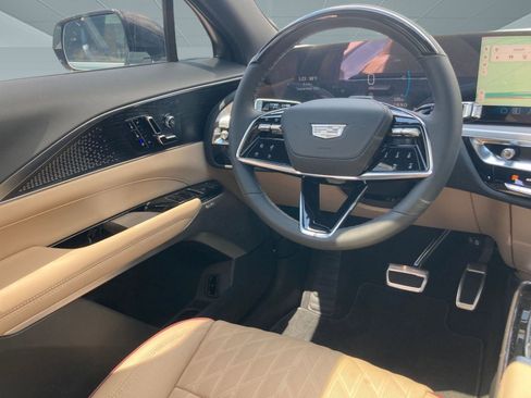 New 2025 Cadillac Lyriq Sport w/ Nappa Leather Package image 27