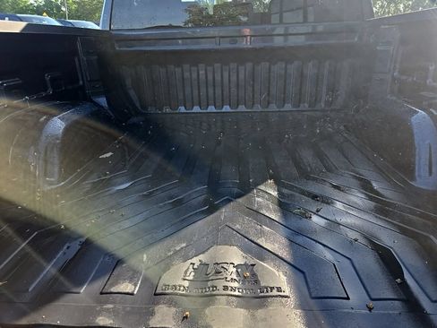 Used 2021 Chevrolet Silverado 1500 Custom AWD/4WD image 27