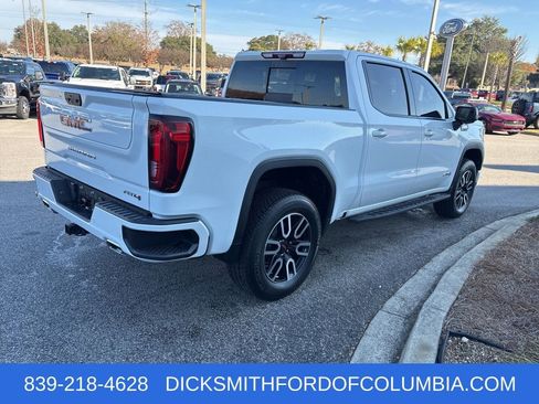 Used 2022 GMC Sierra 1500 AT4 w/ AT4 Premium Package image 6
