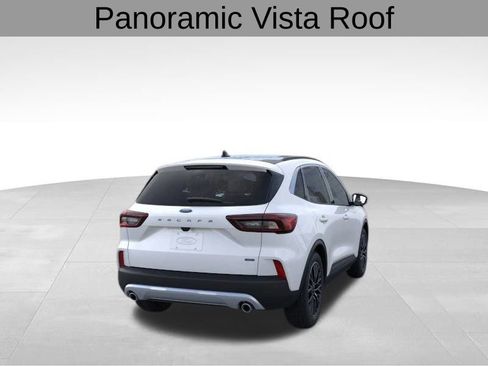 New 2025 Ford Escape SE image 9