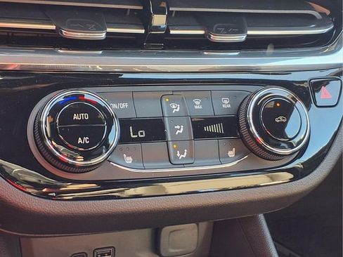 New 2026 Buick Envista Sport Touring w/ Convenience I Package FWD image 8