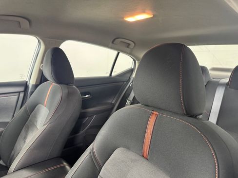 Used 2025 Nissan Sentra SR FWD image 10