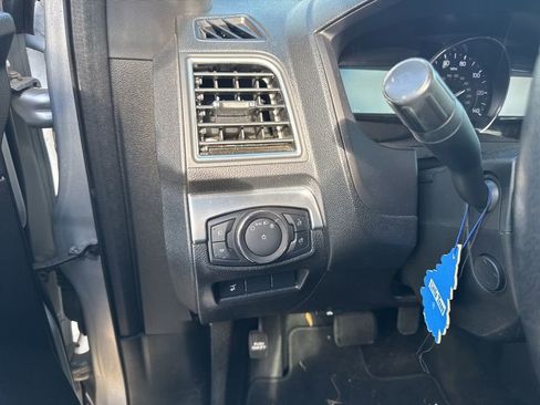 Used 2018 Ford Explorer Limited image 9