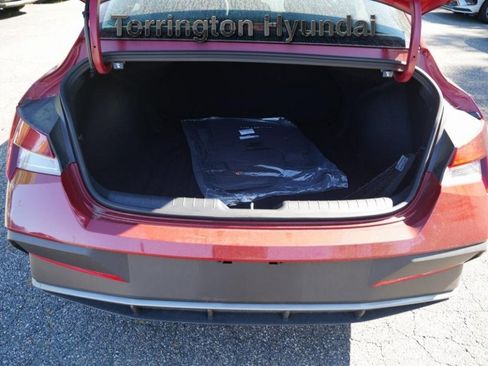 New 2025 Hyundai Elantra Sport image 12