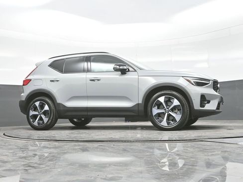 Certified 2026 Volvo XC40 B5 Plus w/ Protection Package Premier AWD/4WD image 25