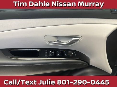 Used 2025 Hyundai Tucson Limited AWD/4WD image 22