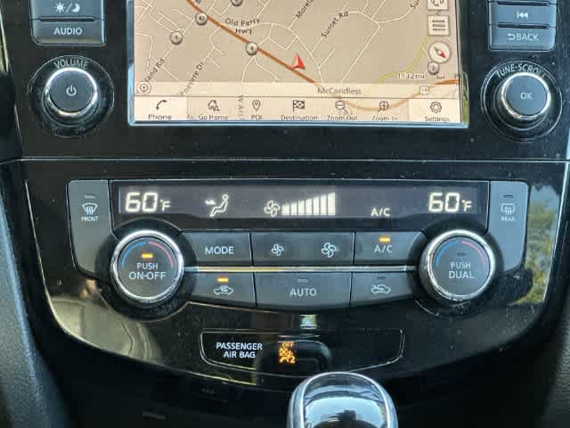 Used 2019 Nissan Rogue SL AWD/4WD image 14