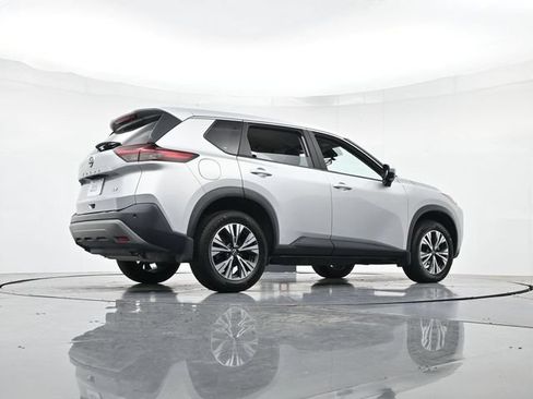 Used 2023 Nissan Rogue SV FWD image 32
