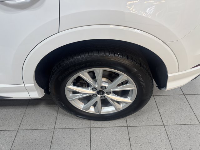 Certified 2024 Audi Q3 2.0T Premium w/ Convenience Package AWD/4WD image 11