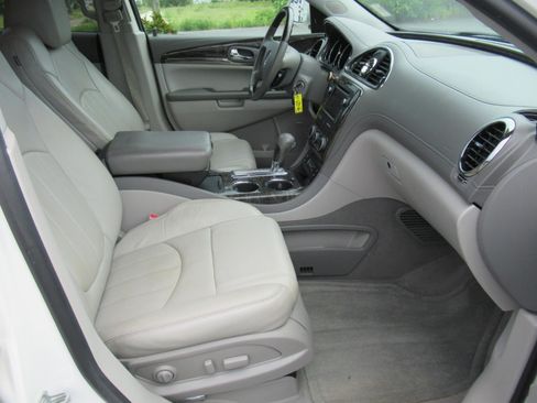 Used 2013 Buick Enclave Leather FWD image 10