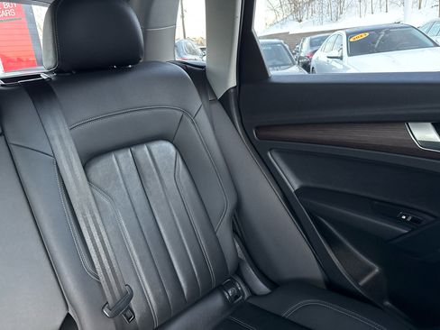 Used 2021 Audi Q5 2.0T Premium w/ Convenience Package image 48